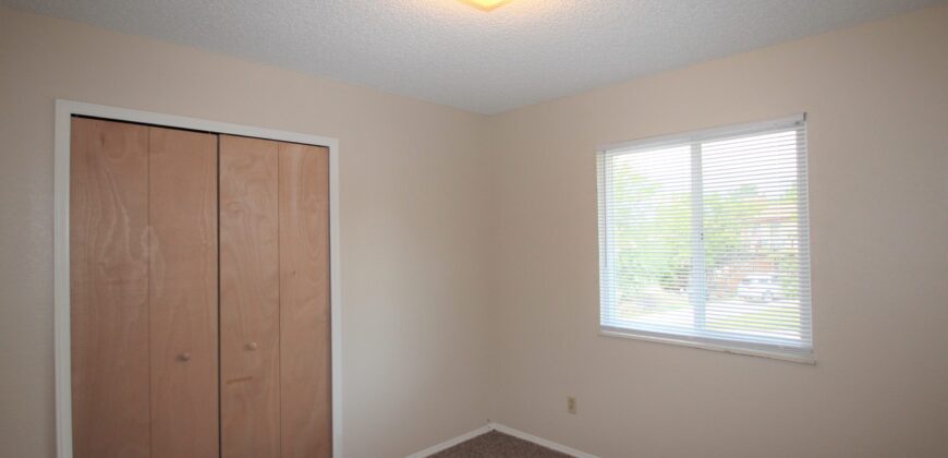 Delightful tri level home in Cheyenne Meadows