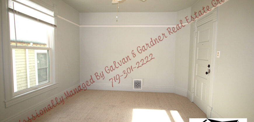 Cozy second floor apartment in Downtown Central