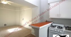 Cozy second floor apartment in Downtown Central