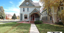 Cozy second floor apartment in Downtown Central