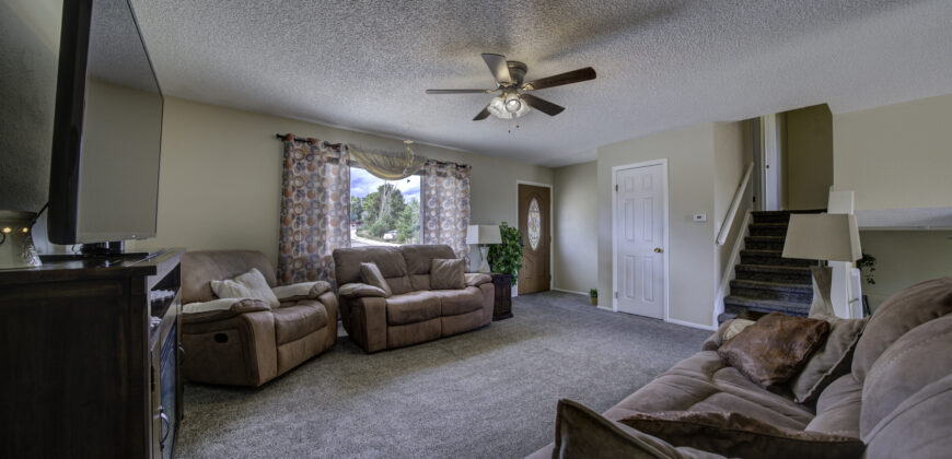 SOLD-Charming Tri-Level Cimarron Eastridge Home for Sale- 1855 Shawnee Dr. 80915
