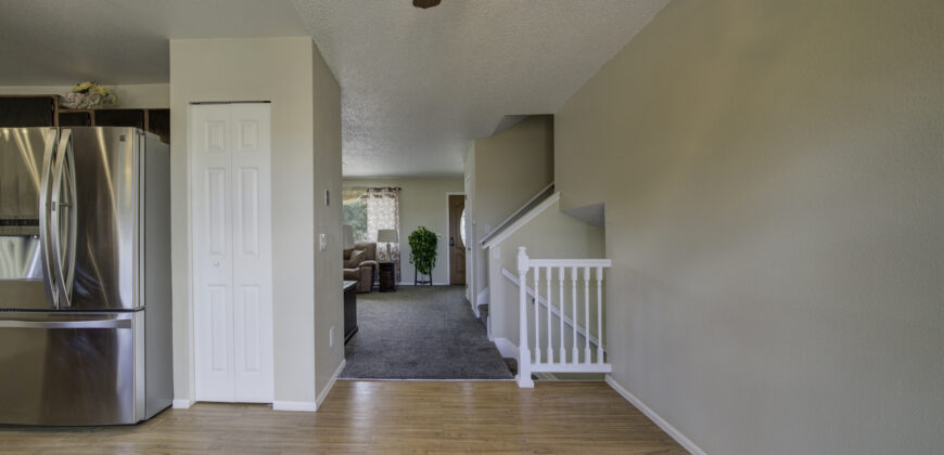 SOLD-Charming Tri-Level Cimarron Eastridge Home for Sale- 1855 Shawnee Dr. 80915