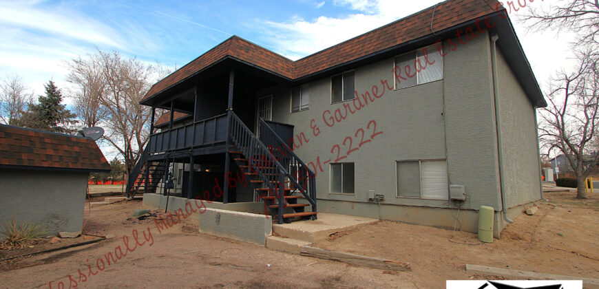 Cozy lower-level apartment in Eastborough