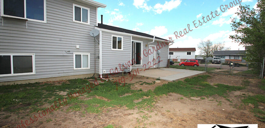 Delightful tri level home in Stratmoor