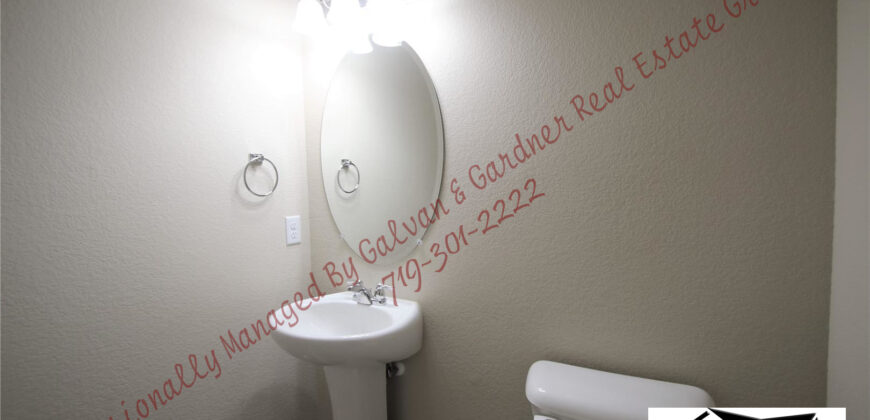 Beautiful 2 story townhome in the Spring Creek Traditional Neighborhood