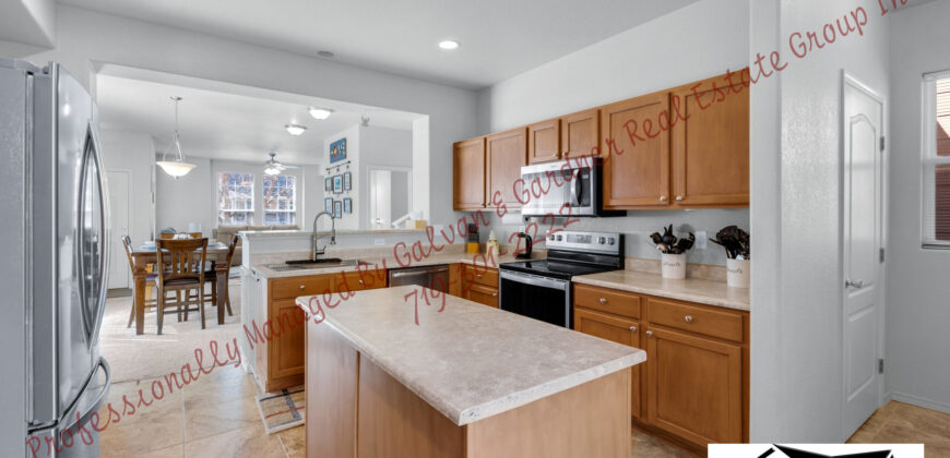 Stunning 2 story home in Greenhaven