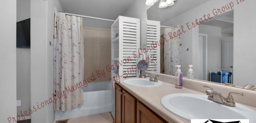 Stunning 2 story home in Greenhaven