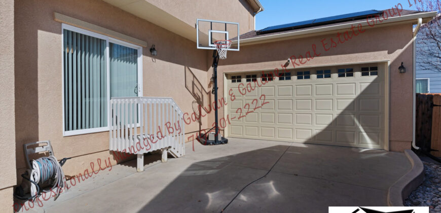 Stunning 2 story home in Greenhaven