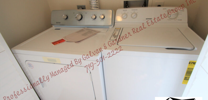 Gorgeous Bi-Level home in the Erindale