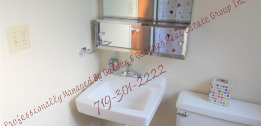 Gorgeous Bi-Level home in the Erindale