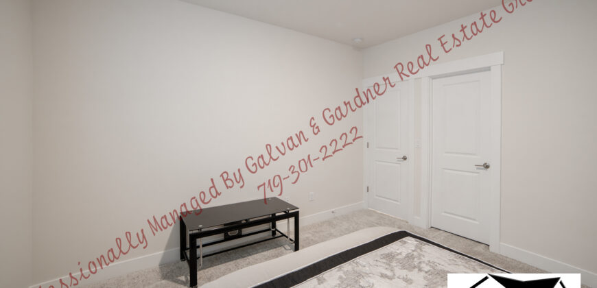 Attractive ranch style townhouse in the Enclave at Shiloh Mesa area