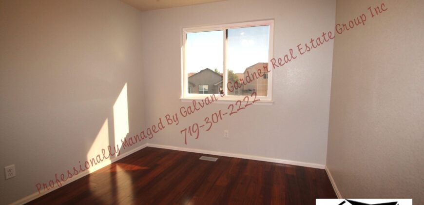 Beautiful Tri Level home in Painted Sky at Waterview