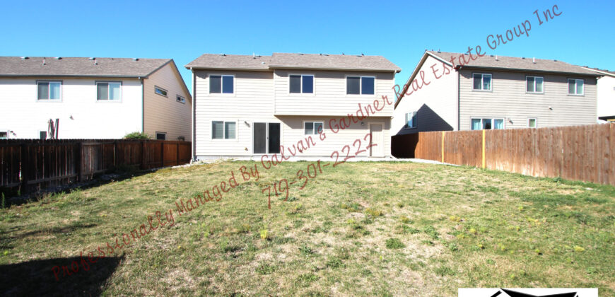 Beautiful Tri Level home in Painted Sky at Waterview