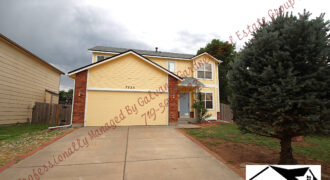 Amazing 2 story home in Fountain Mesa Heights