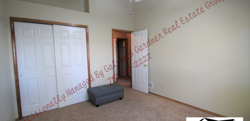 Delightful ranch style home in the Countryside