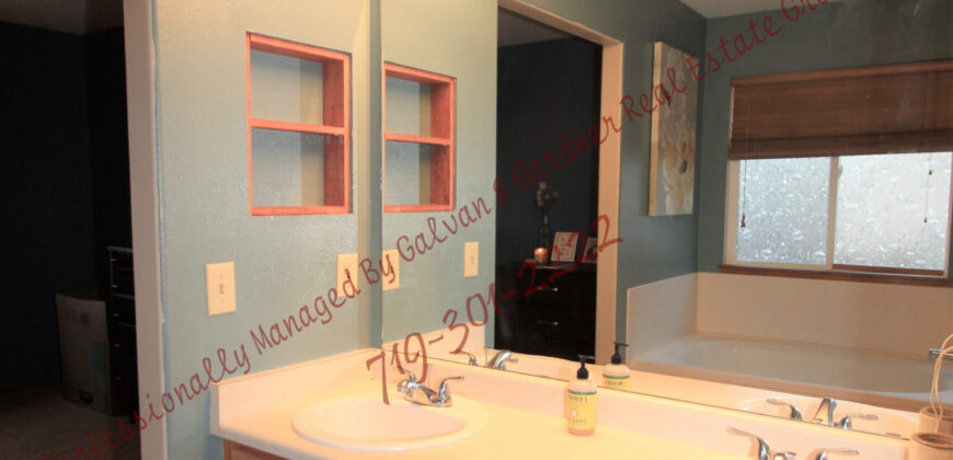 Delightful ranch style home in the Countryside