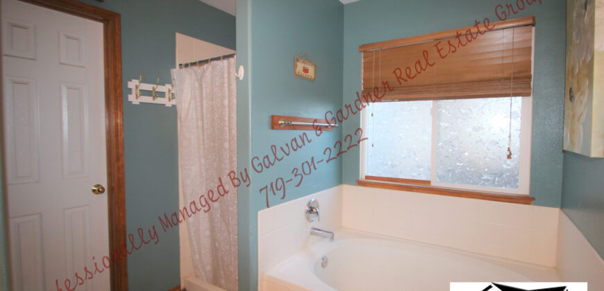 Delightful ranch style home in the Countryside