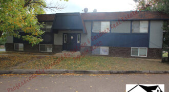 Cozy upper-level apartment in Eastborough