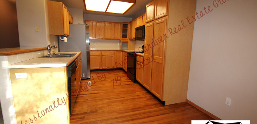 Beautiful two-story home in Heritage