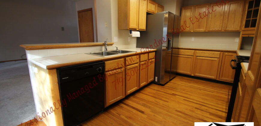 Beautiful two-story home in Heritage