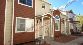 Awesome two-story townhome in Van Buren Townhomes