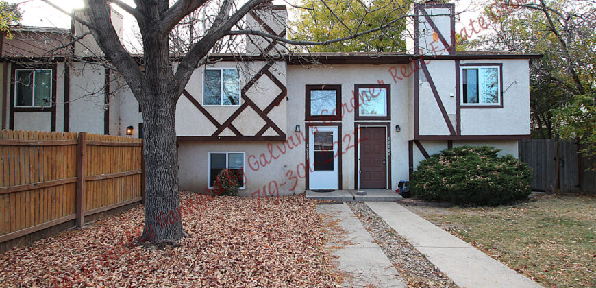 Cozy two story condo in Fountain Cozy two story condo in Fountain