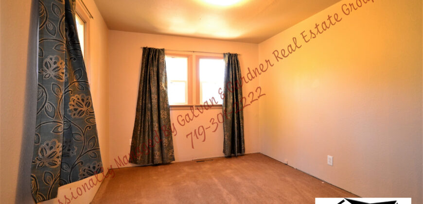 Beautiful ranch home in Rock Creek Mesa on 5 acres of land